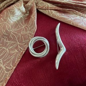 Two vintage scarf/sweater brooches, Silver